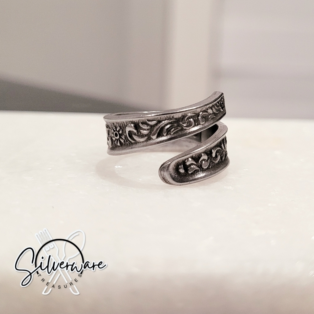 Mid Century Modern 'Levco LV1 Japanese' spiral stainless steel ring - Picture 3 of 7